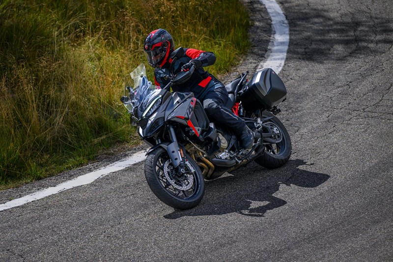 Ducati Multistrada V4 S Grand Tour: Mehr Technik für 2026