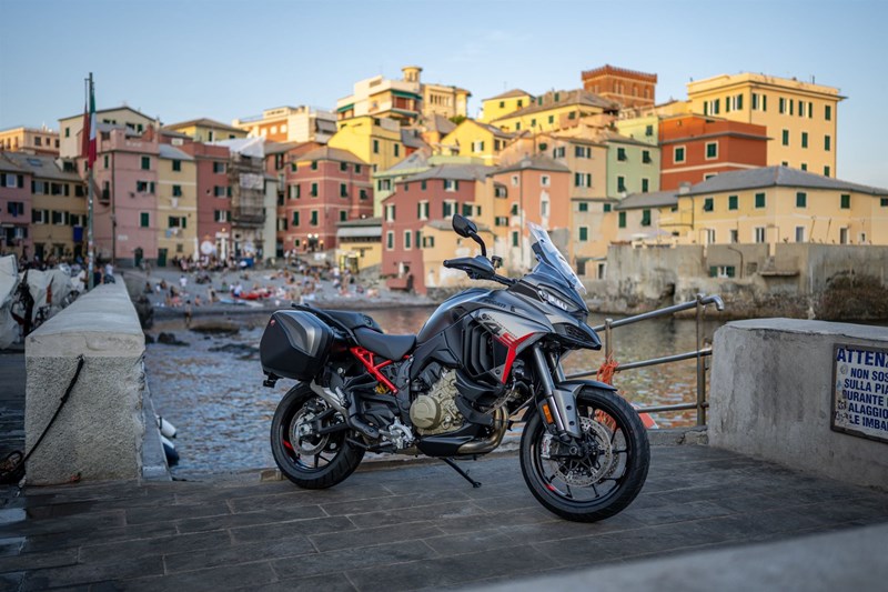 Ducati Multistrada V4 S Grand Tour: Mehr Technik für 2026