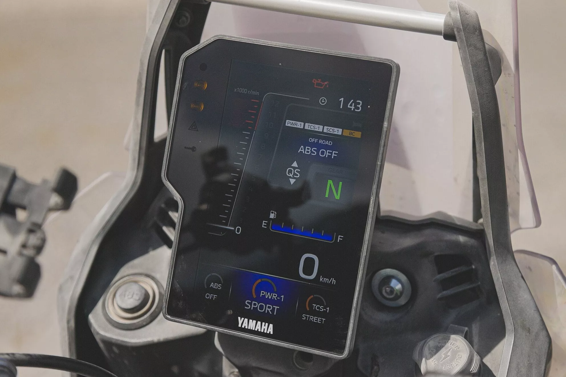 Yamaha Ténéré 700 World Raid 2026 – TFT displej a režimy jízdy Yamaha Ténéré 700 World Raid 2026 – TFT displej a režimy jízdy