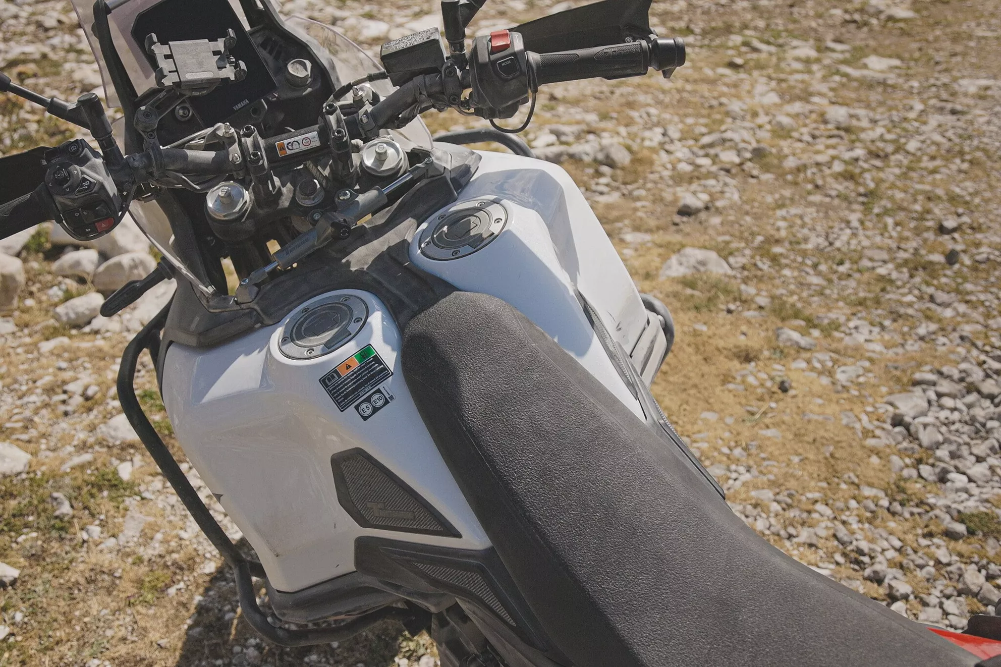 Yamaha Ténéré 700 World Raid 2026 – dvojitá nádrž Yamaha Ténéré 700 World Raid 2026 – dvojitá nádrž