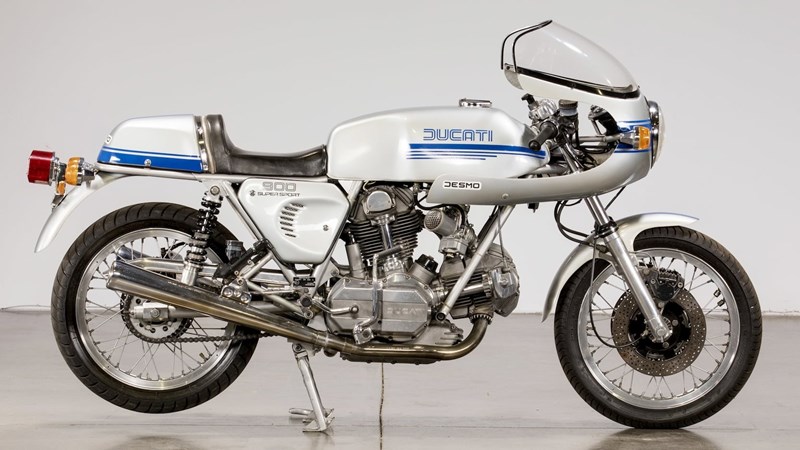 Ducati 900 SS