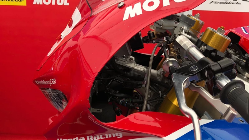 Honda CBR1000RR SP Superbike Ian Hutchinson Honda CBR1000RR SP Superbike Ian Hutchinson