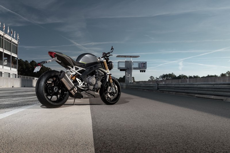 Triumph Speed Triple 1200 RS - ganz die Alte? Triumph Speed Triple 1200 RS - ganz die Alte?