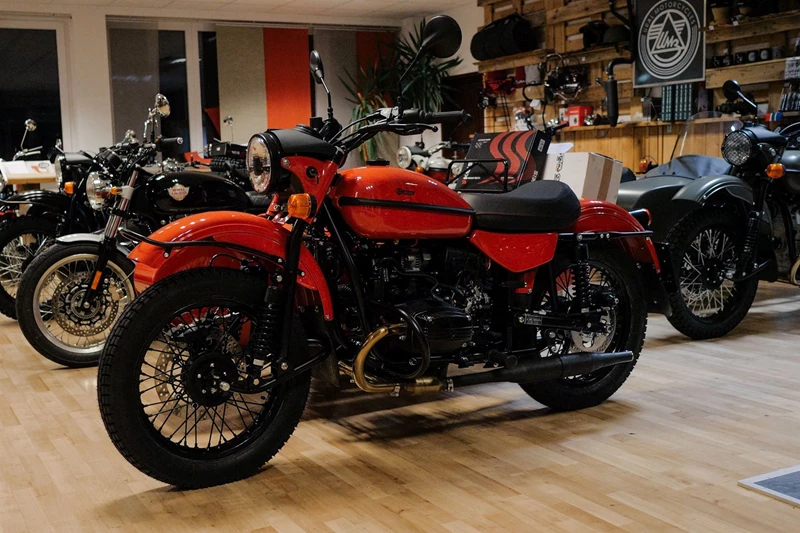 Ural Roter Oktober 2 Gespann Ural Roter Oktober 2 Gespann