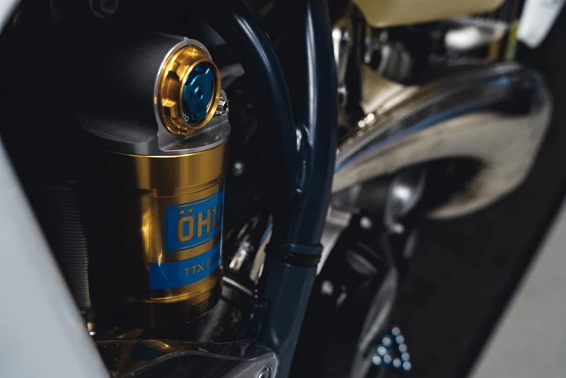 Neuheit für 2021, das Öhlins TTX Flow DV (Double Valve) Federbein für unsere Husqvarna TE 300i Neuheit für 2021, das Öhlins TTX Flow DV (Double Valve) Federbein für unsere Husqvarna TE 300i
