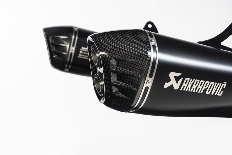 Suzuki Hayabusa Akrapovic Auspuff