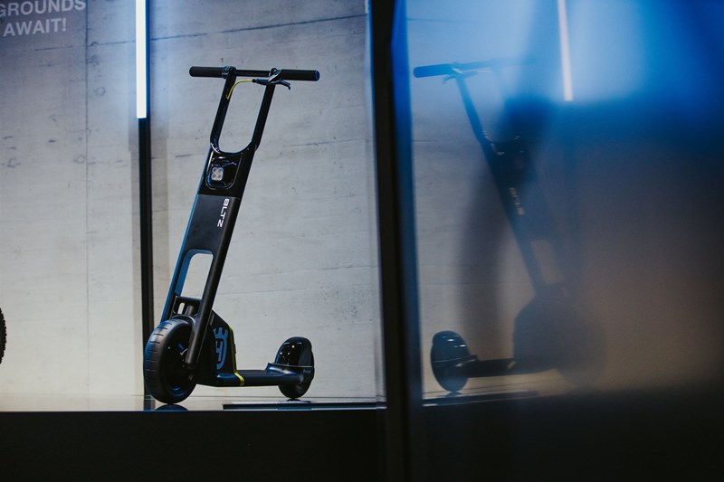 Husqvarna BLTZ E-Tretroller