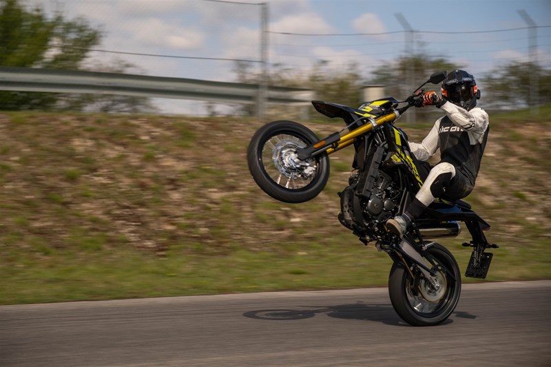 Online Bestia 125 2021