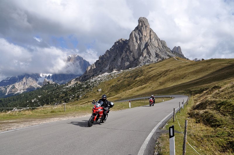 Edelweiss Bike Rental Motorradverleih