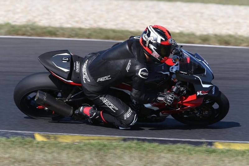 NastyNils auf der Fireblade am Pannoniaring NastyNils auf der Fireblade am Pannoniaring