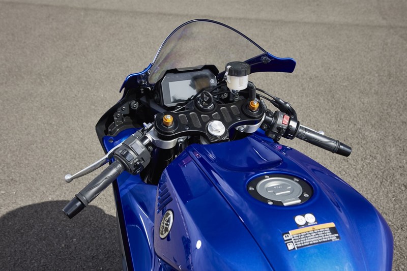 Yamaha R7 Lenkerstummel