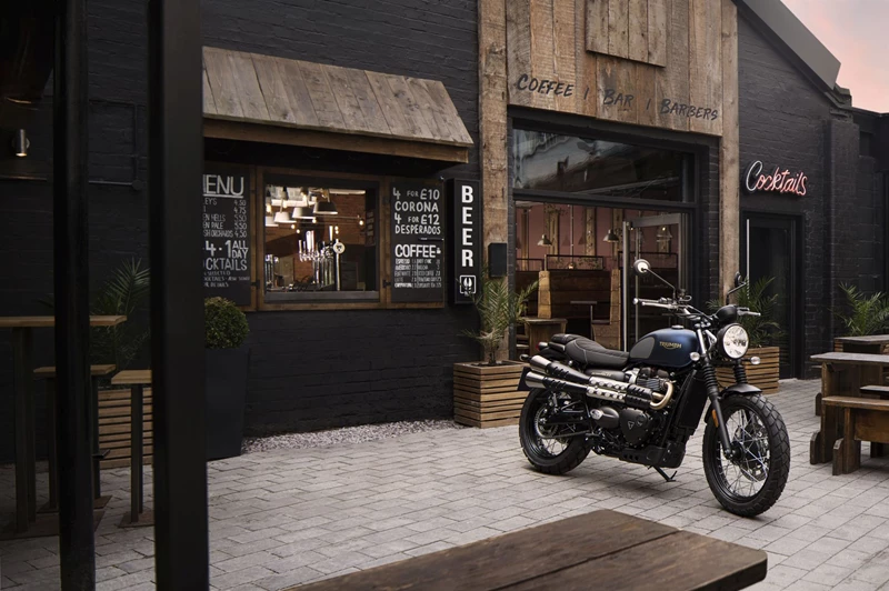 Triumph Street Scrambler Gold Line Edition Triumph Street Scrambler Gold Line Edition