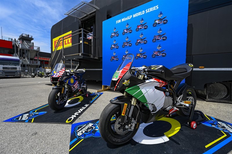 FIM MiniGP mit Pirelli Reifen