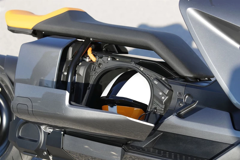 BMW CE 04 Staufach BMW CE 04 Staufach