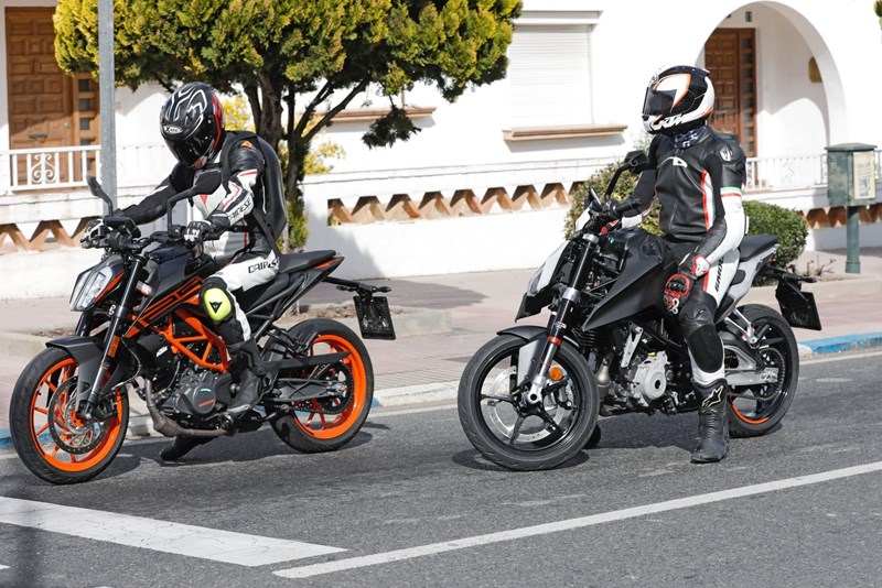 KTM 125 Duke 2023 Erlkönig / Prototyp KTM 125 Duke 2023 Erlkönig / Prototyp