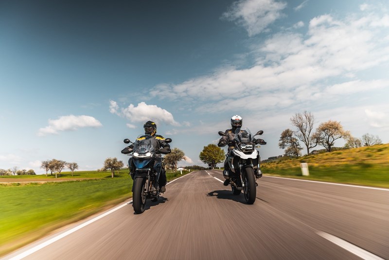 Vergleichstest BMW R 1250 GS vs Triumph Tiger 1200 Vergleichstest BMW R 1250 GS vs Triumph Tiger 1200