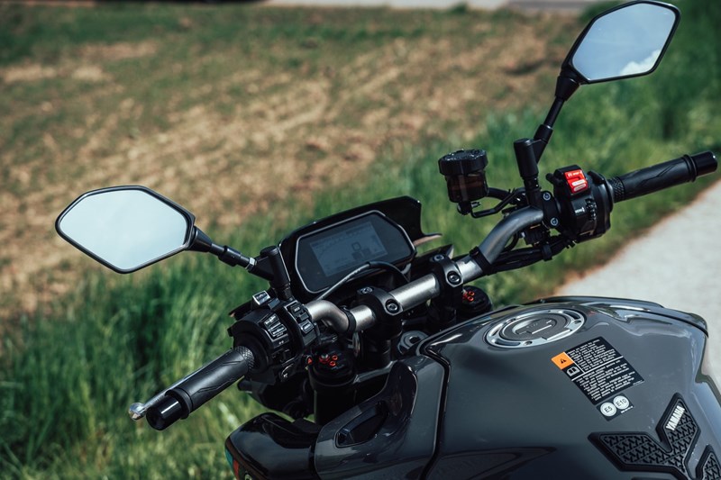 Yamaha MT-10 TFT-Display Yamaha MT-10 TFT-Display