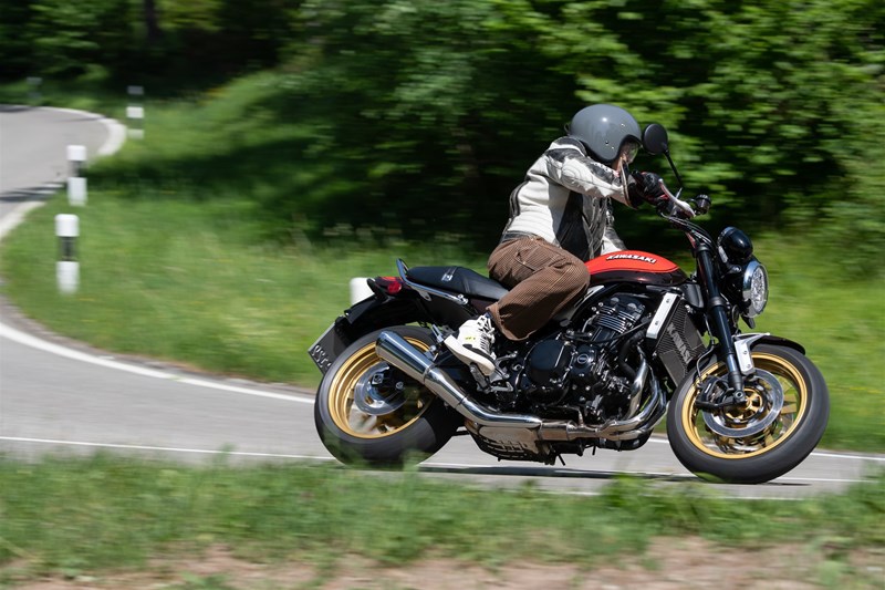 Kawasaki Z900RS Fahrwerk Kawasaki Z900RS Fahrwerk