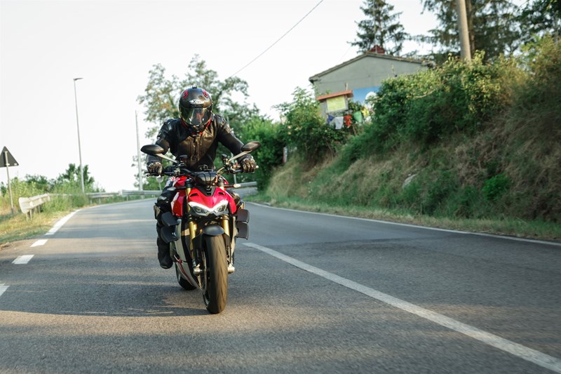 Ducati Streetfighter V4 S Ducati Streetfighter V4 S