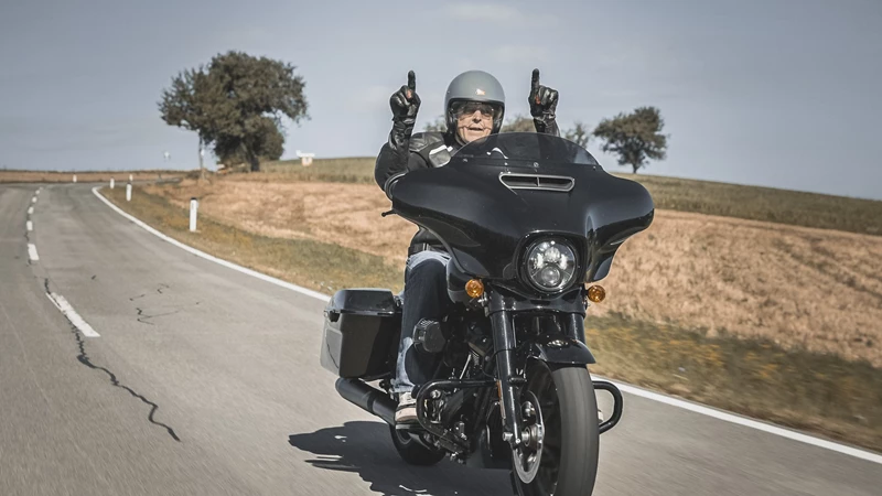 Harley-Davidson Street Glide ST Harley-Davidson Street Glide ST