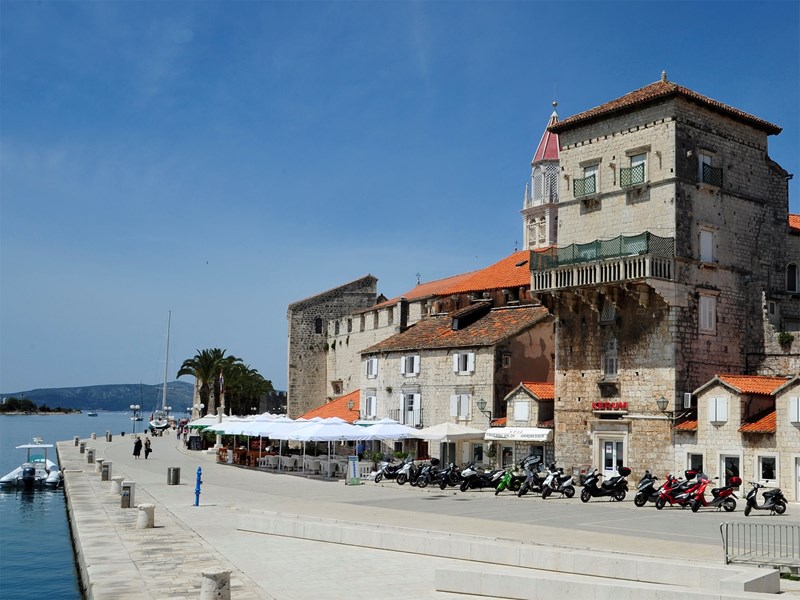 Einfach genießen: Mediterranes Flair in Trogir an der kroatischen Küste © Feelgood Reisen