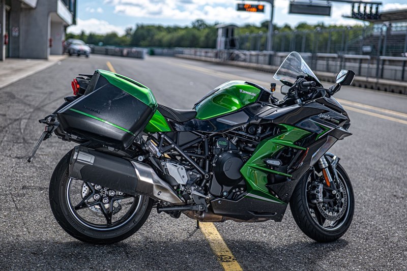 Kawasaki Ninja H2 SX SE 2022