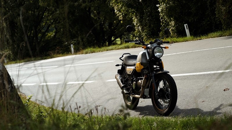 Royal Enfield Scram 411 Royal Enfield Scram 411