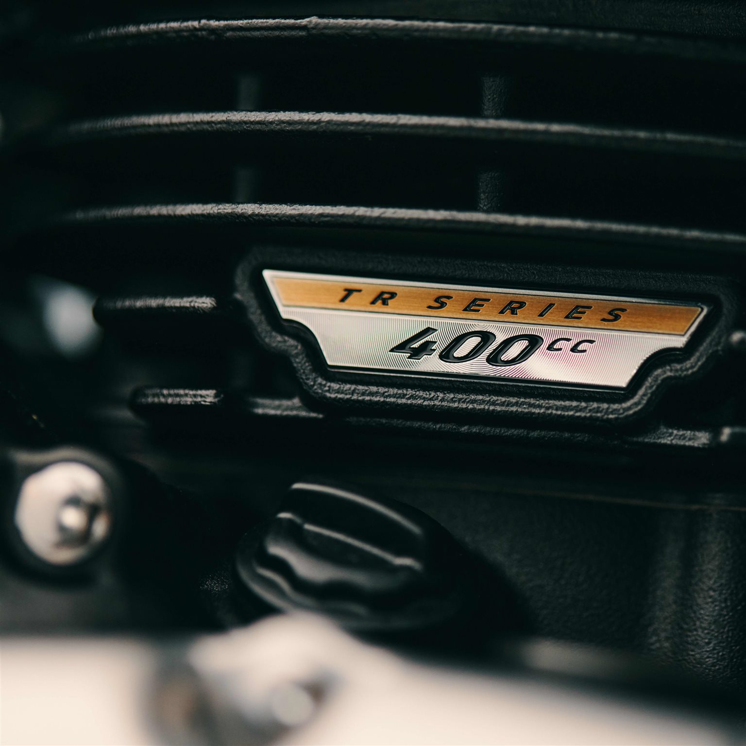 KLASSISCHES MOTORPROFIL