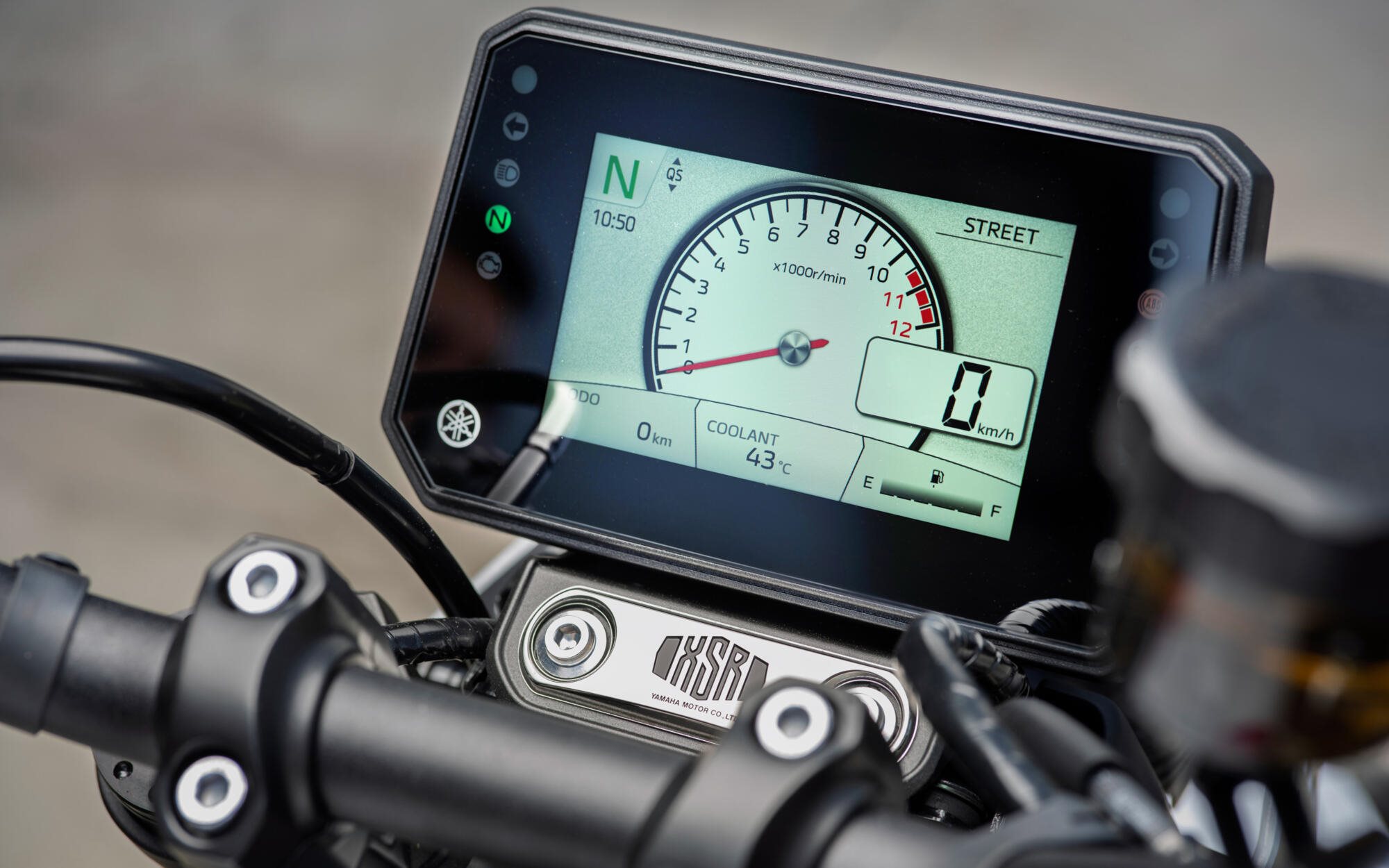 5 Zoll TFT-Farbdisplay mit erstklassiger Konnektivität