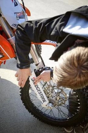 Bridgestone Cross Stützpunkt Bild 2: Bridgestone Cross Stützpunkt