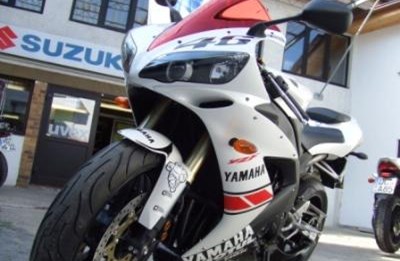 YZF-R1  -  Edition: Valentino Rossi Valencia 2005 YZF-R1  -  Edition: Valentino Rossi Valencia 2005