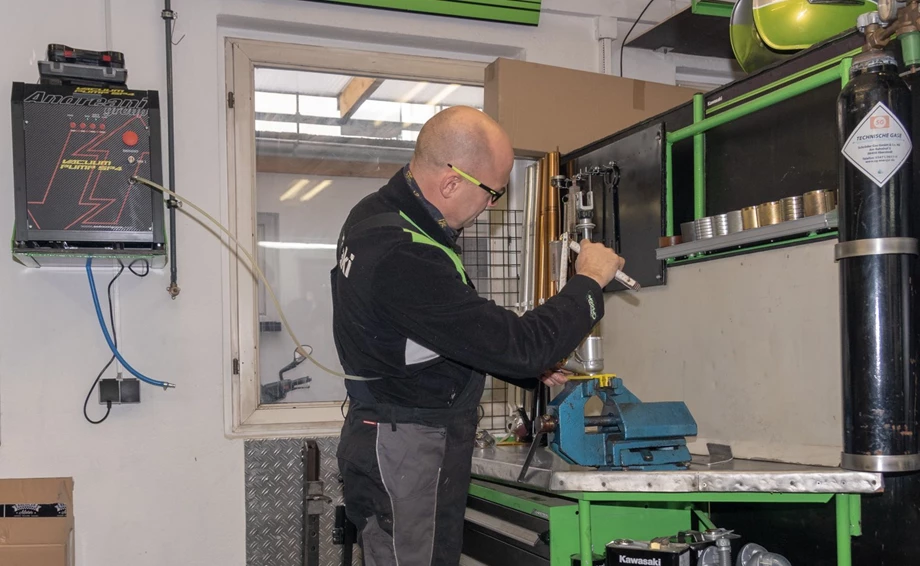 Fahrwerksservice Bild 1: Fahrwerksservice