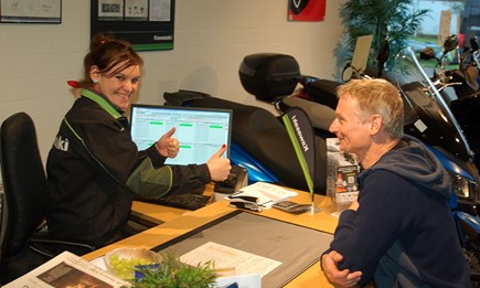 HELLE KÖPFCHEN AUFGEPASST!  HELLE KÖPFCHEN AUFGEPASST!