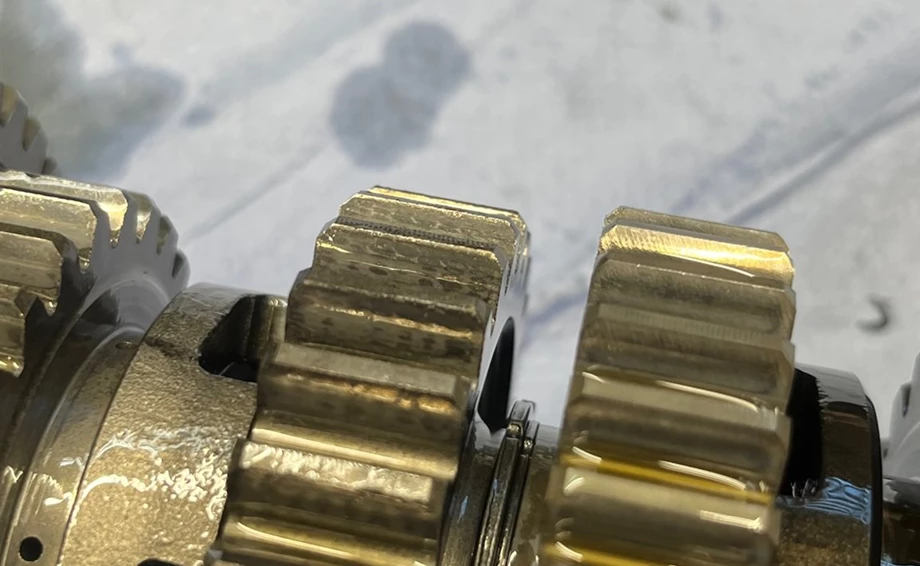 Motor- und Getriebeinstandsetzung Bild 17: Motor- und Getriebeinstandsetzung