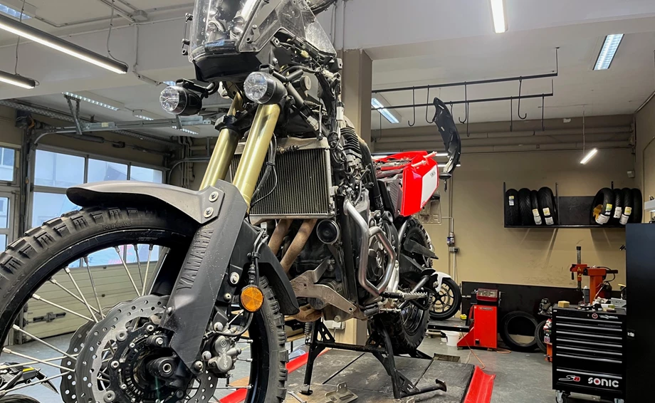 Motor- und Getriebeinstandsetzung Bild 9: Motor- und Getriebeinstandsetzung