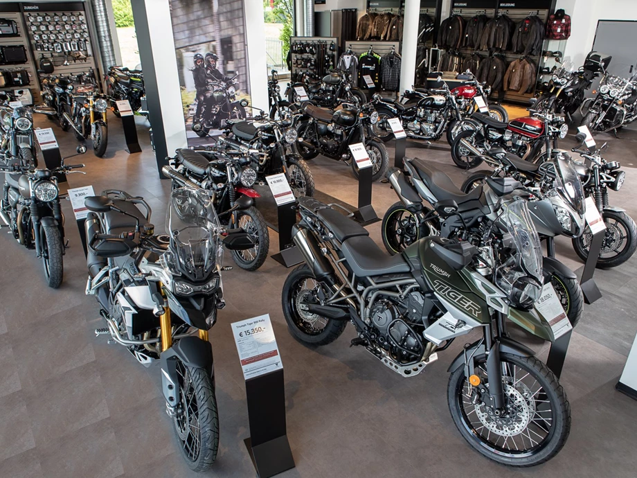 TRIUMPH Cham - britische Fahrkultur im bayerischen Wald Bild 1: TRIUMPH Cham - britische Fahrkultur im bayerischen Wald