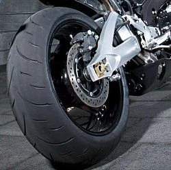 Reifen Service Bild 1: Reifen Service