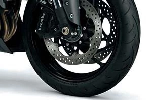 Reifen Service Bild 1: Reifen Service