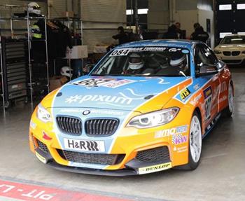  In diesem Jahr starten wir in einem BMW-Quintett bei der VLN-Langstreckenmeisterschaft und bei der RCN-Leistungsprüfung auf der Nürburgring-Nordschleife mit dem M235i Racing Cup. Als Einsatzgebiet sind zunächst Serien un ...