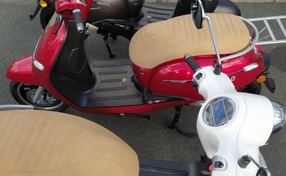 TinBot Elektroroller Bild 3: TinBot Elektroroller