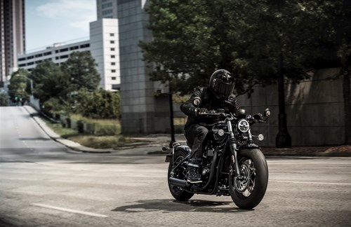 BONNEVILLE BOBBER BLACK ZUM AKTIONSPREIS AB 14.820€ SICHERN* - NUR BIS 31.03.2021