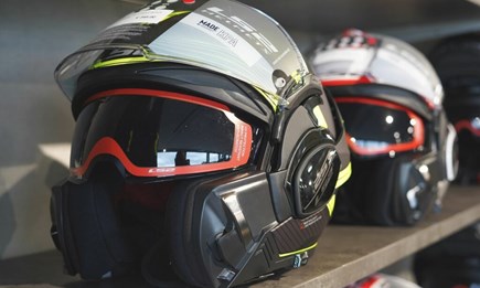 MOTORRADHELME MOTORRADHELME