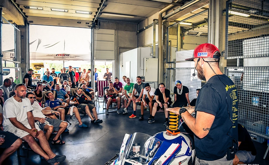 Öhlins Test Partner Bild 6: Öhlins Test Partner
