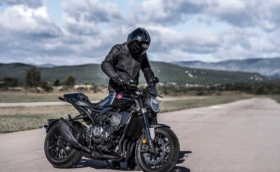 TECHNIK MIT SCHWARZER SEELE. CB1000R Black Edition Bild 6: TECHNIK MIT SCHWARZER SEELE. CB1000R Black Edition