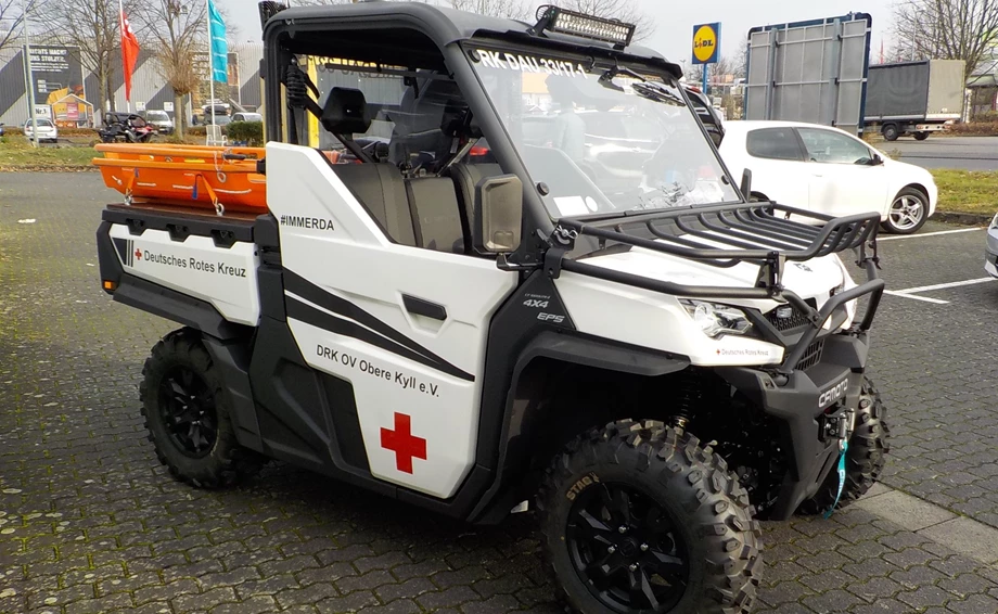 UForce 1000 V2 EFI - Deutsches Rotes Kreuz Bild 3: UForce 1000 V2 EFI - Deutsches Rotes Kreuz