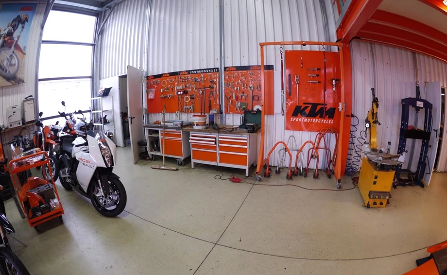 Werkstatt & Service Bild 6: Werkstatt & Service