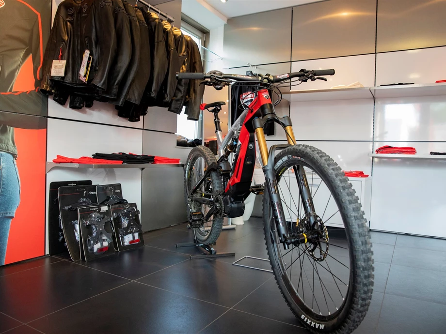 ... macht Biker-Träume wahr Bild 4: ... macht Biker-Träume wahr