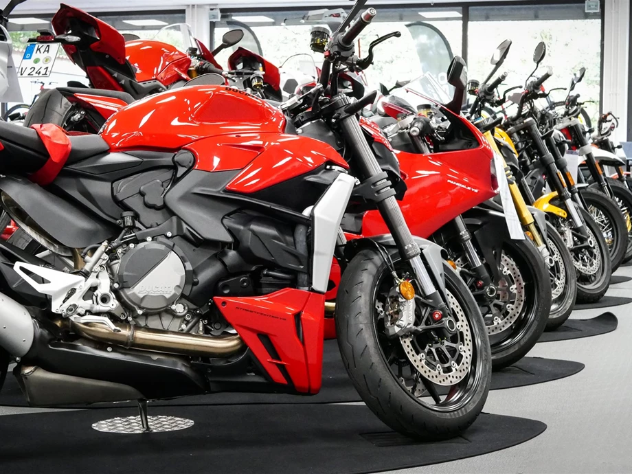 Die Motorrad-Erlebniswelt Bild 10: Die Motorrad-Erlebniswelt