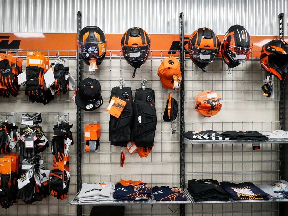 Bekleidung und Zubehör Bild 1: Bekleidung und Zubehör