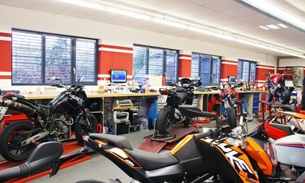 Moderne Werkstatt - Technisches Know-How